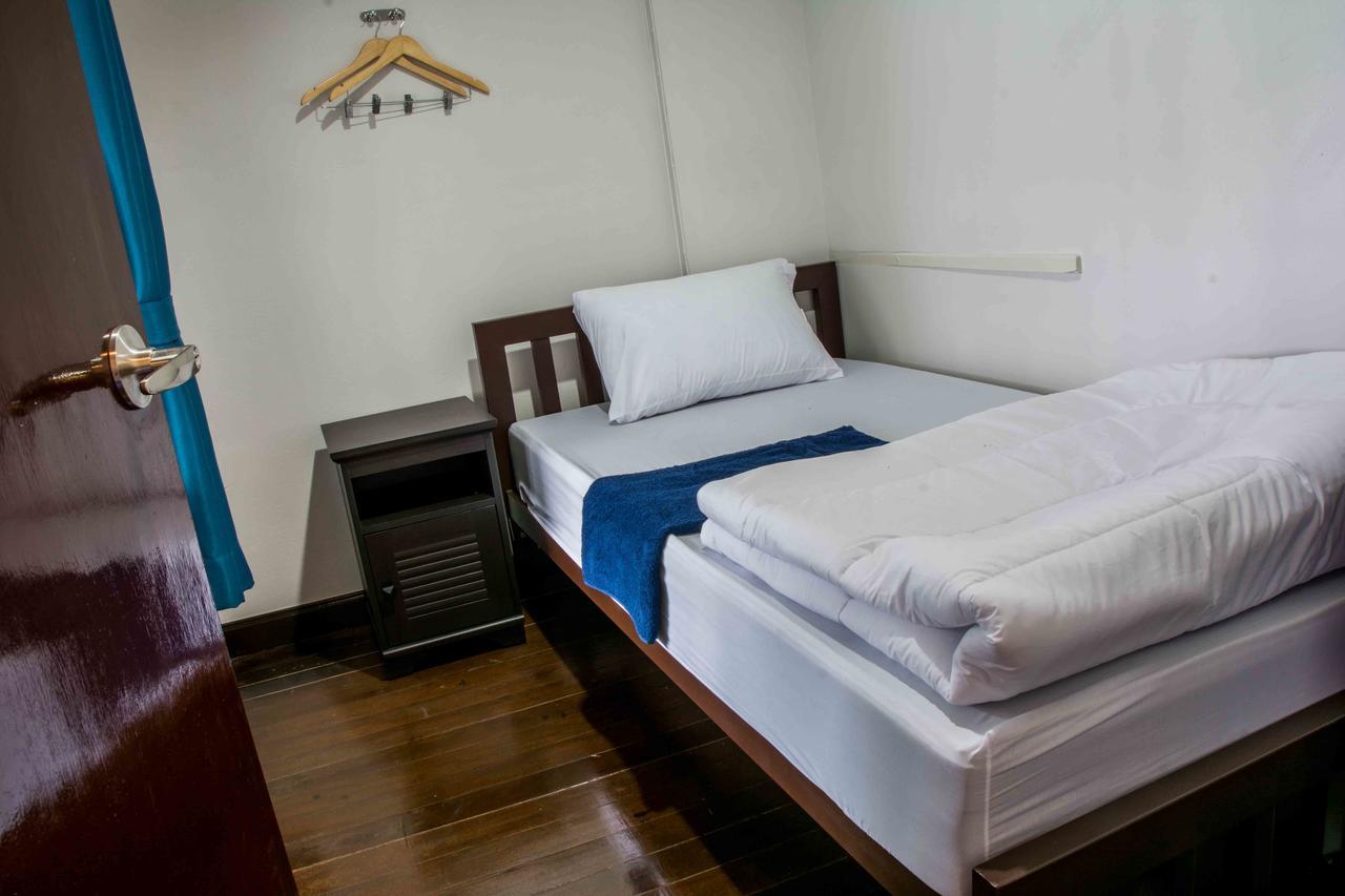 Traveller Hostel Chanthaburi (Adults Only) Dış mekan fotoğraf